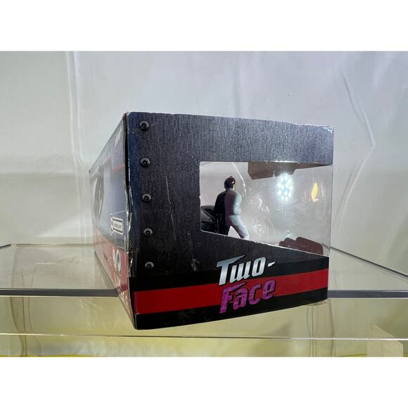 NEW 1/32 Jada DC Comics 1965 Shelby Cobra 427 S/C & Two-Face Figure - Picture 5 of 8